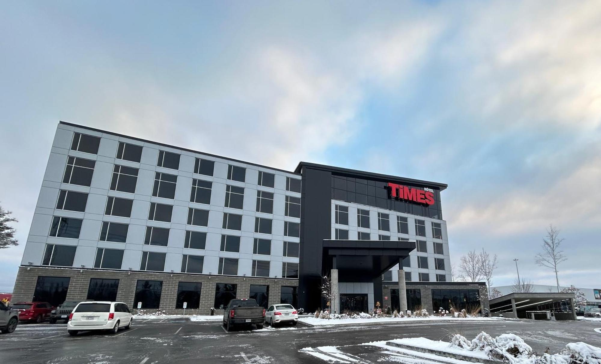 Grand Hotel Times Blainville-Mirabel Exterior foto