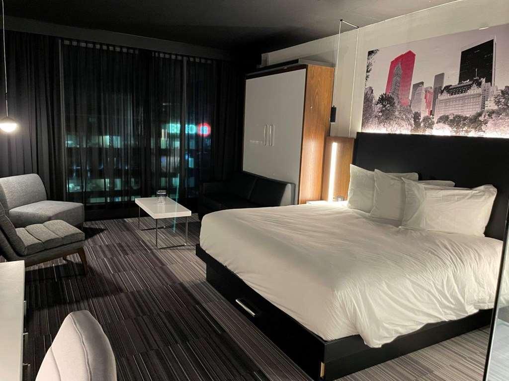 Grand Hotel Times Blainville-Mirabel Quarto foto